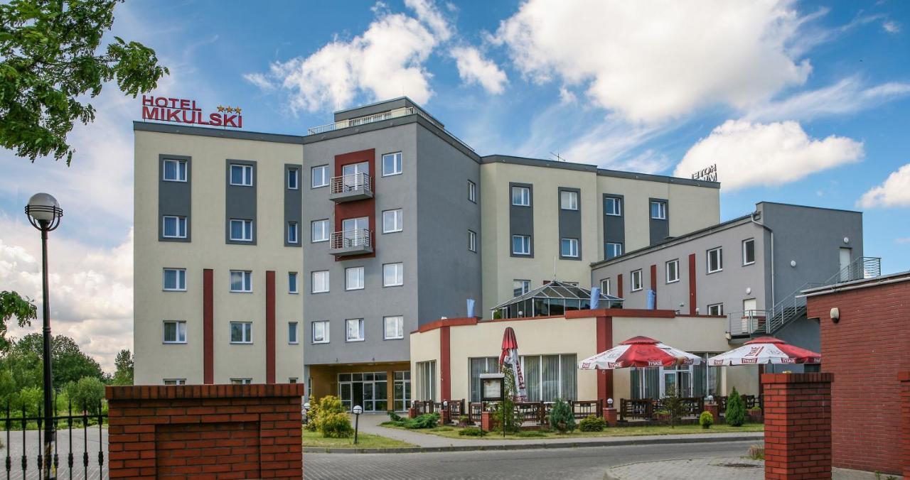 Hotel Mikulski Gliwice Buitenkant foto
