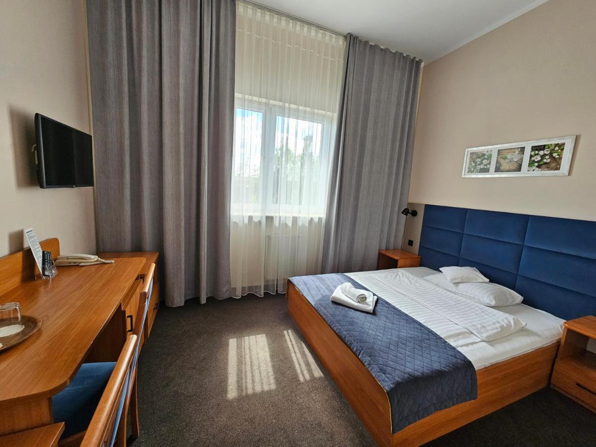 Hotel Mikulski Gliwice Buitenkant foto